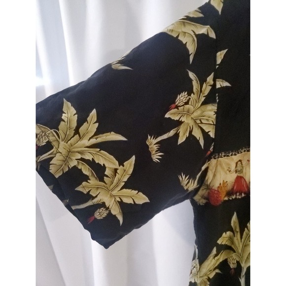 Pierre Cardin‎ Medium Button Up Hawaiian Shirt Collared Black Korea Hula Palm - Picture 5 of 16